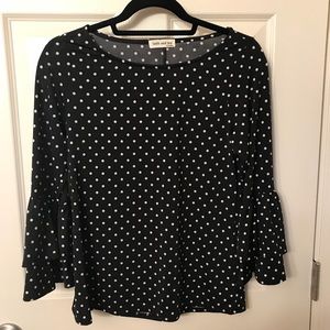 Black and white layering top.